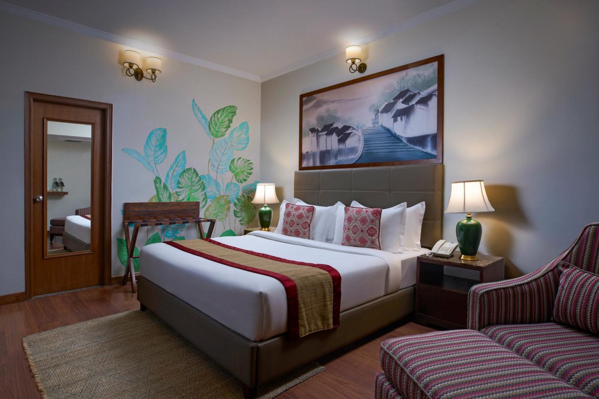 8Fold By Larisa Hotel Shimla Eksteriør billede